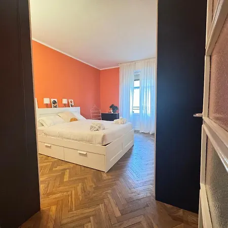 Апартаменты Wood Essence - Authentic Large -city Center *